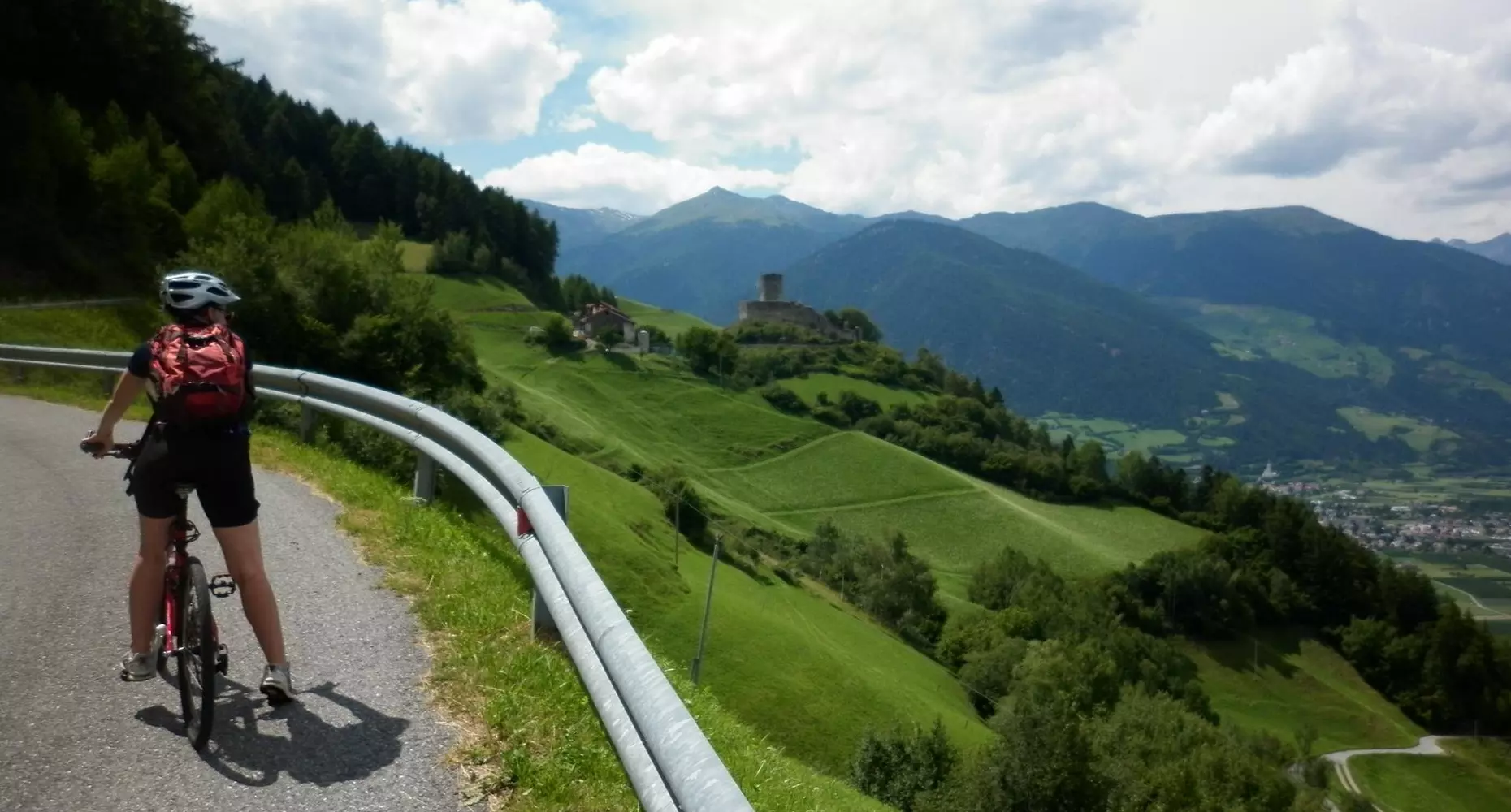 Biken oberhalb von Prad